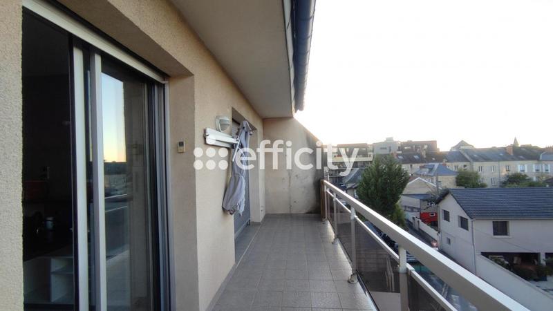 Appartement - 126 m² - 6 pièces