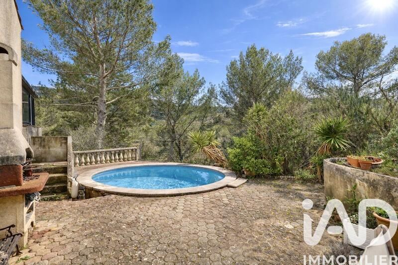 Maison - 98 m² - 4 pièces