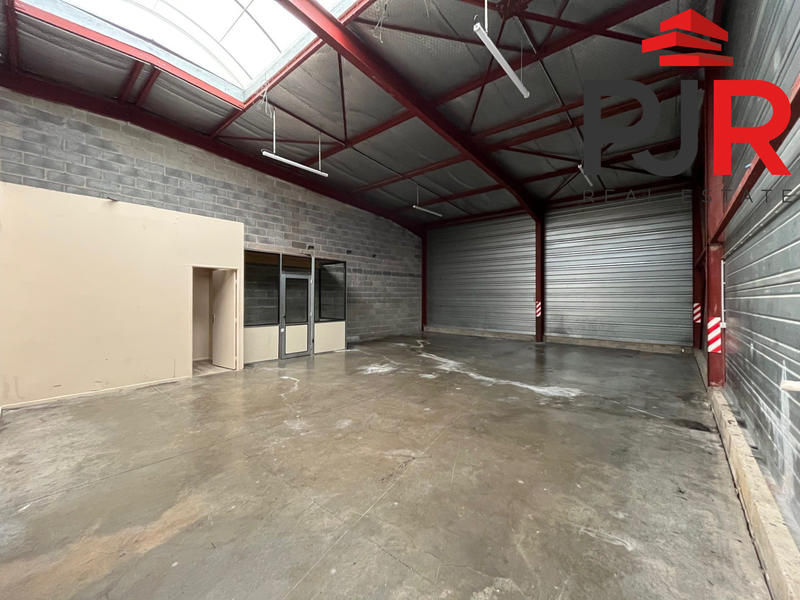 Local d'activités - 198 m²