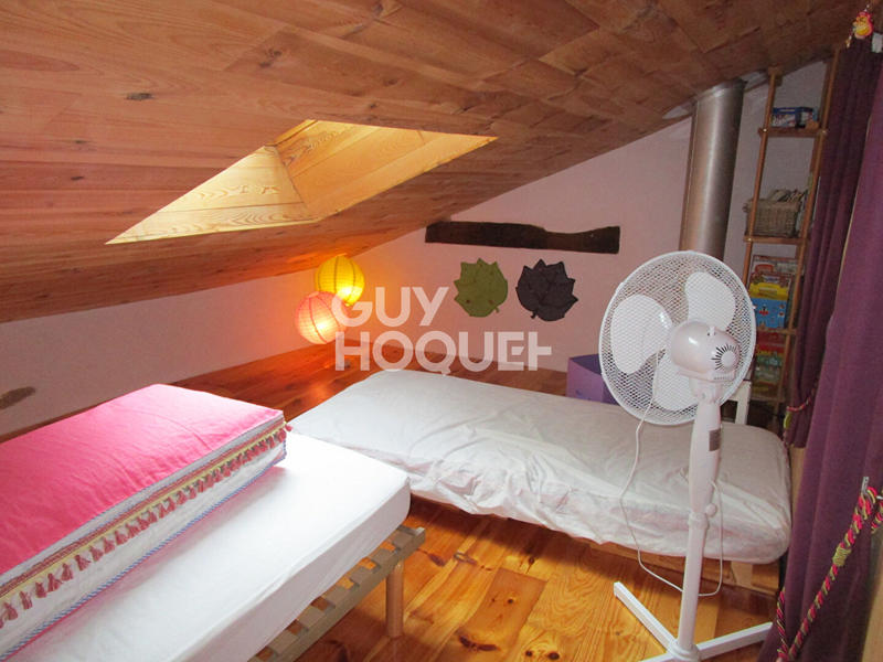 Maison - 180 m² - 8 pièces