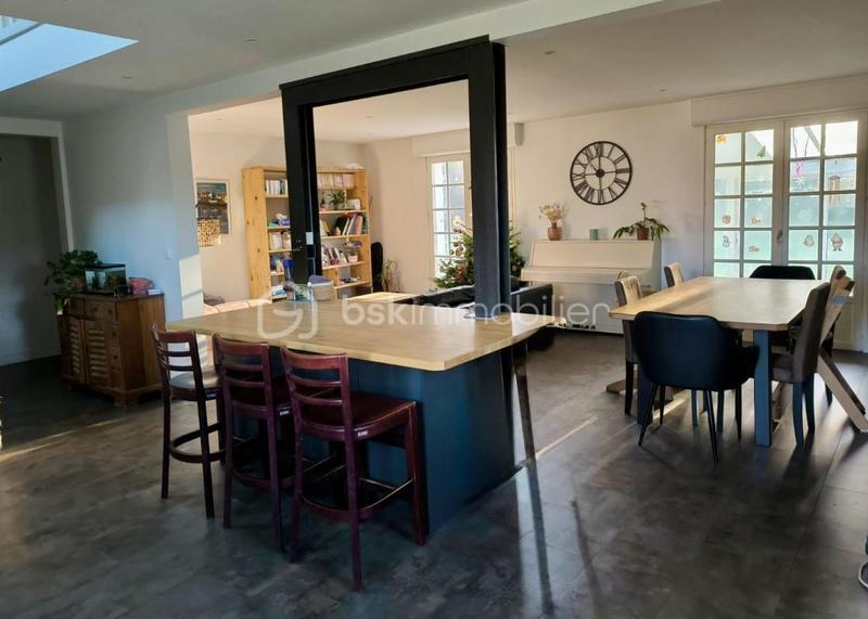 Maison - 130 m² - 7 pièces