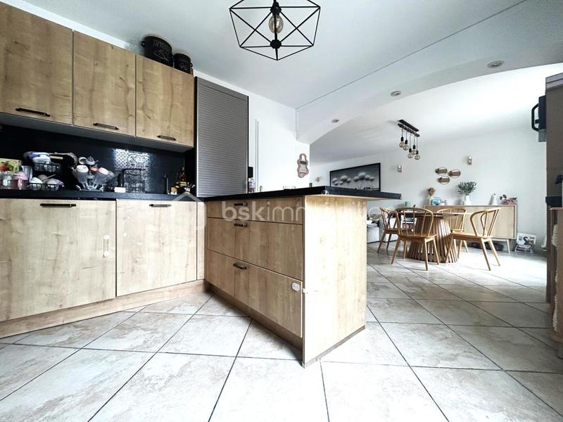 Maison - 108 m² - 5 pièces