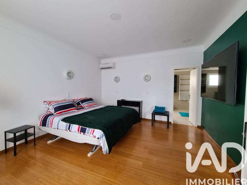 Maison - 180 m² - 5 pièces