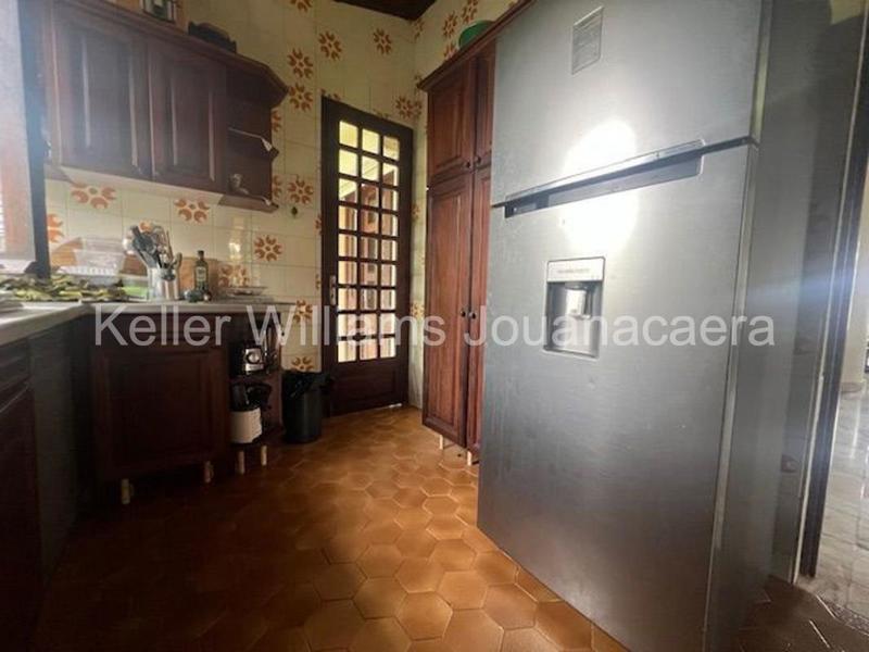 Villa - 179 m² - 9 pièces