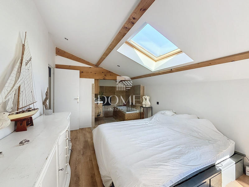 Appartement - 110 m² - 4 pièces