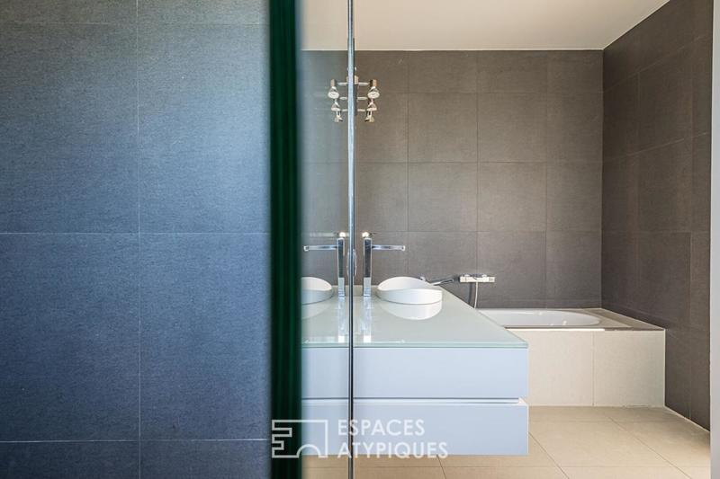 Maison d'architecte - 252 m² - 6 pièces