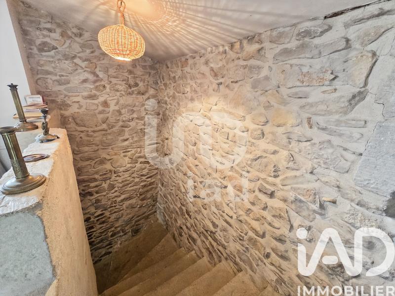 Maison de village - 206 m² - 9 pièces