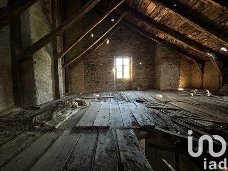 Maison - 330 m² - 6 pièces