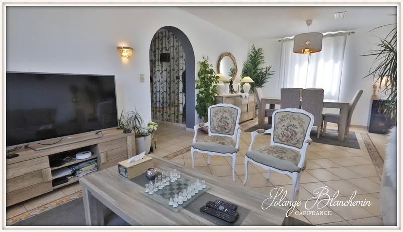 Maison - 250 m² - 9 pièces