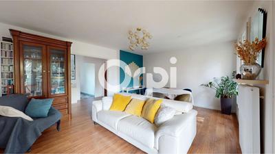 Appartement - 93 m² - 4 pièces