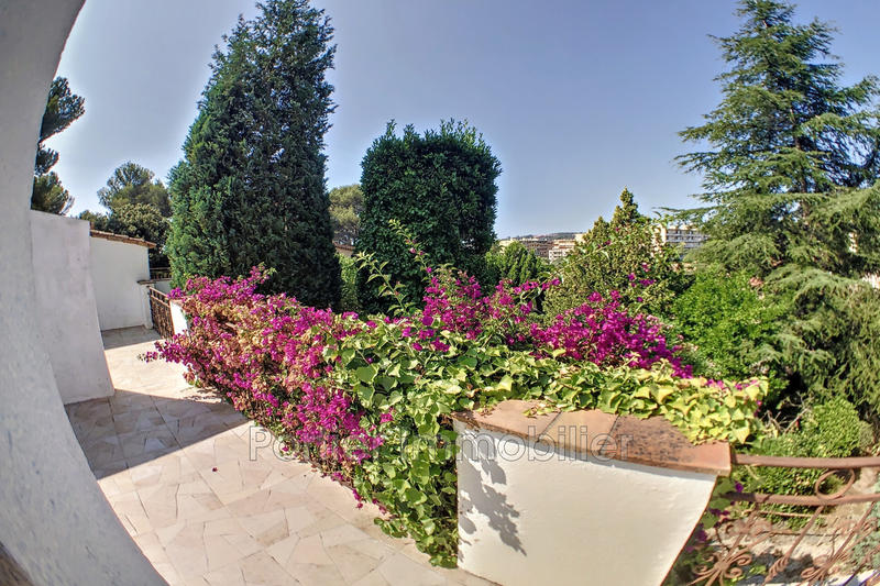 Villa - 183 m² - 5 pièces