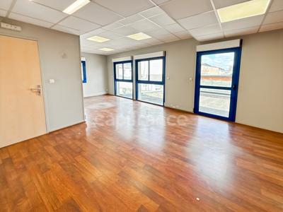 Immeuble - 600 m² - 10 pièces