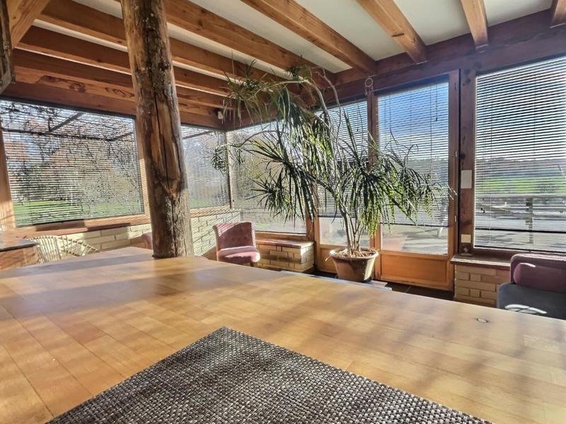 Propriété - 299 m² - 15 pièces