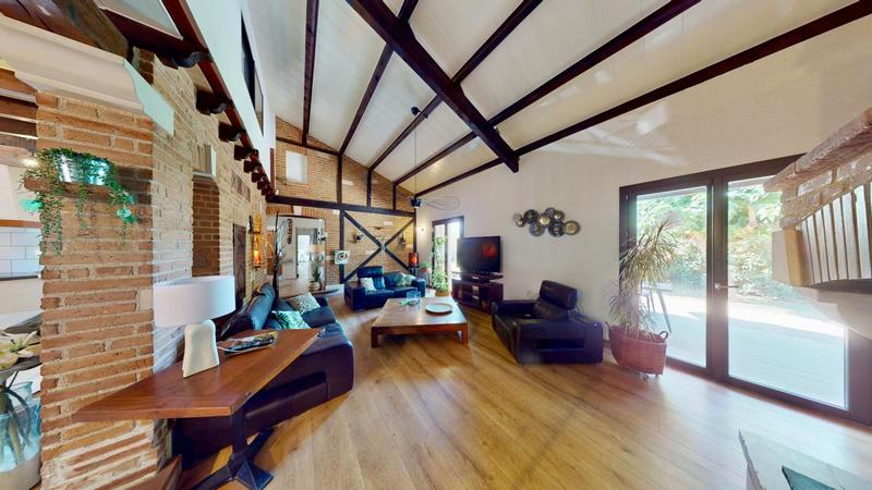 Maison - 197 m² - 7 pièces