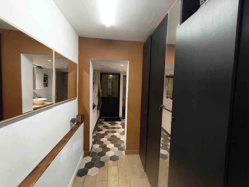 Demeure - 222 m² - 6 pièces