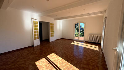 Appartement - 104 m² - 4 pièces