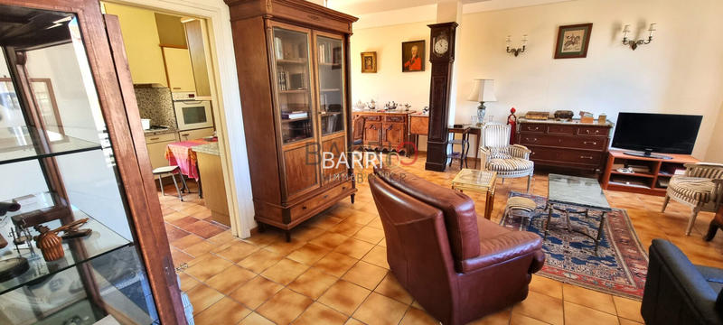 Maison - 308 m² - 13 pièces