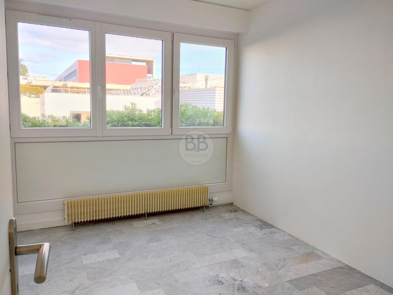 Appartement - 77 m² - 3 pièces