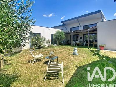 Maison - 174 m² - 6 pièces