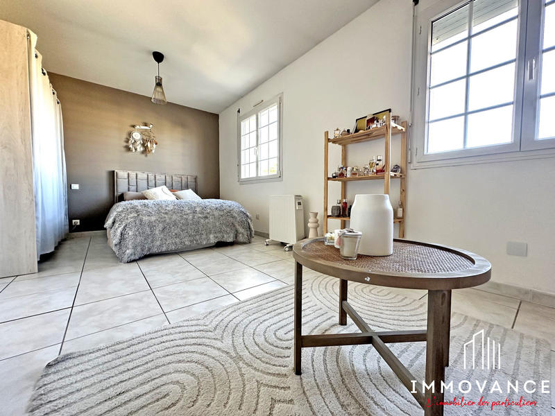 Maison - 200 m² - 6 pièces