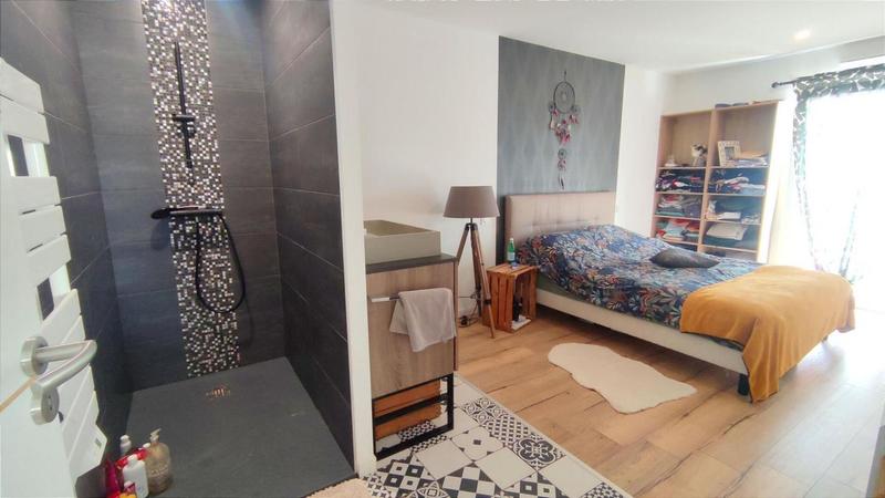 Maison - 121 m² - 7 pièces