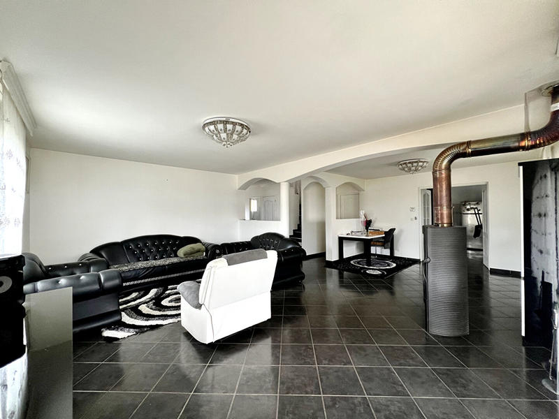 Maison - 170 m² - 6 pièces