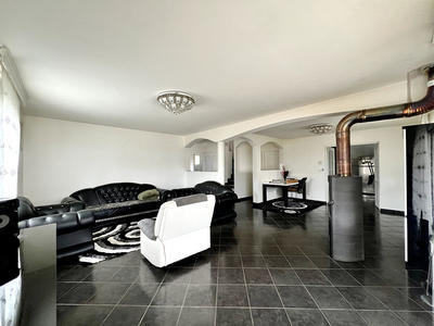 Maison - 170 m² - 6 pièces