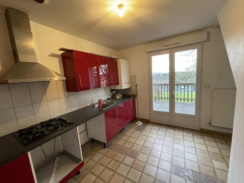 Maison traditionnelle - 280 m² - 11 pièces