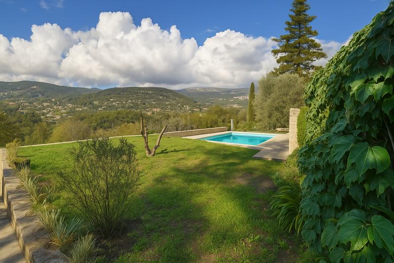 Maison - 121 m² - 5 pièces