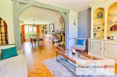 Maison - 139 m² - 6 pièces