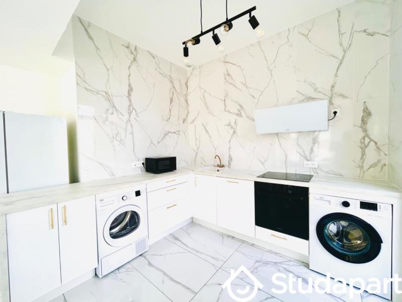 Chambre - 13 m² - 1 pièce