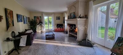 Maison - 203 m² - 8 pièces