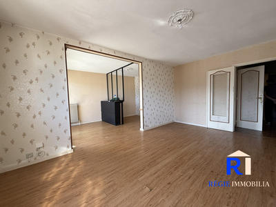 Appartement - 97 m² - 5 pièces