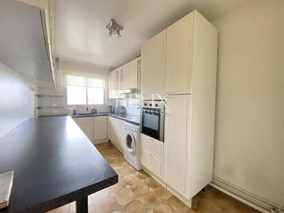 Appartement - 102 m² - 5 pièces