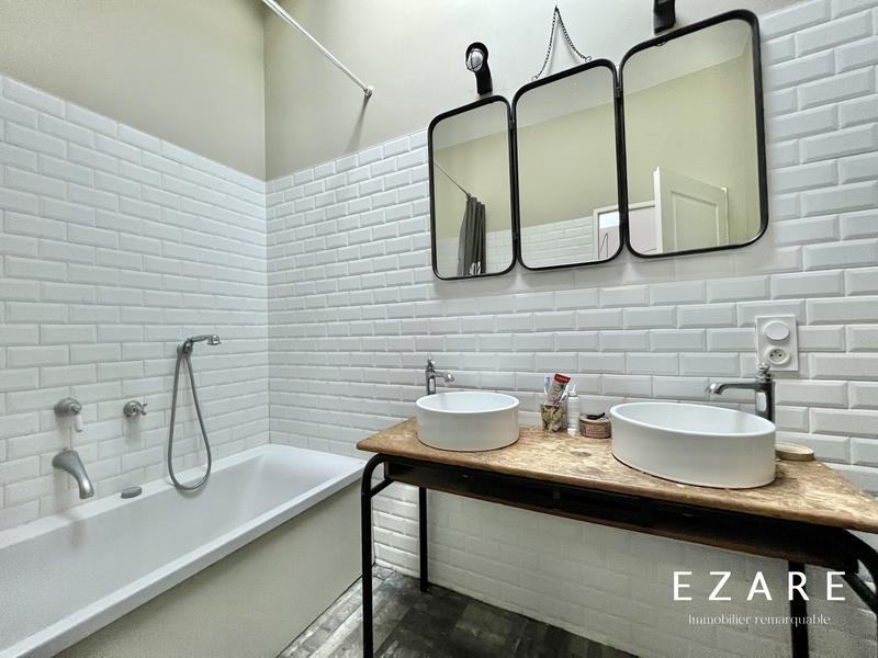 Appartement - 198 m² - 7 pièces