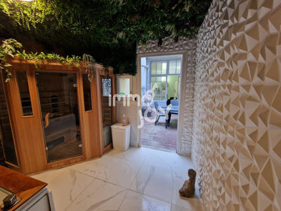 Immeuble - 170 m² - 8 pièces