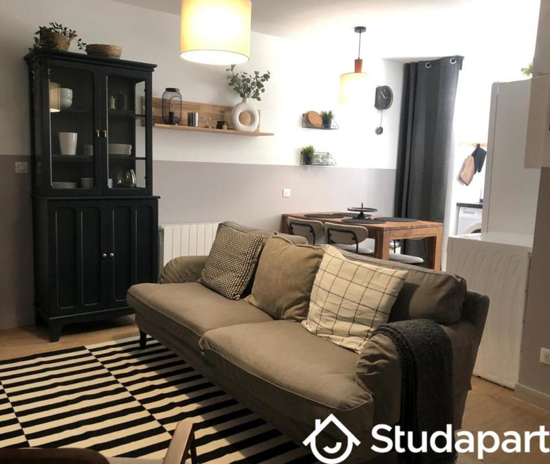 Chambre - 9 m² - 1 pièce