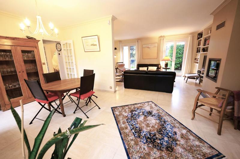 Maison - 167 m² - 7 pièces