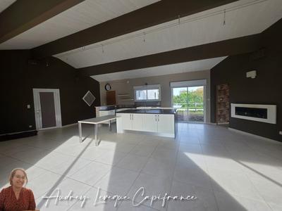 Maison - 150 m² - 5 pièces