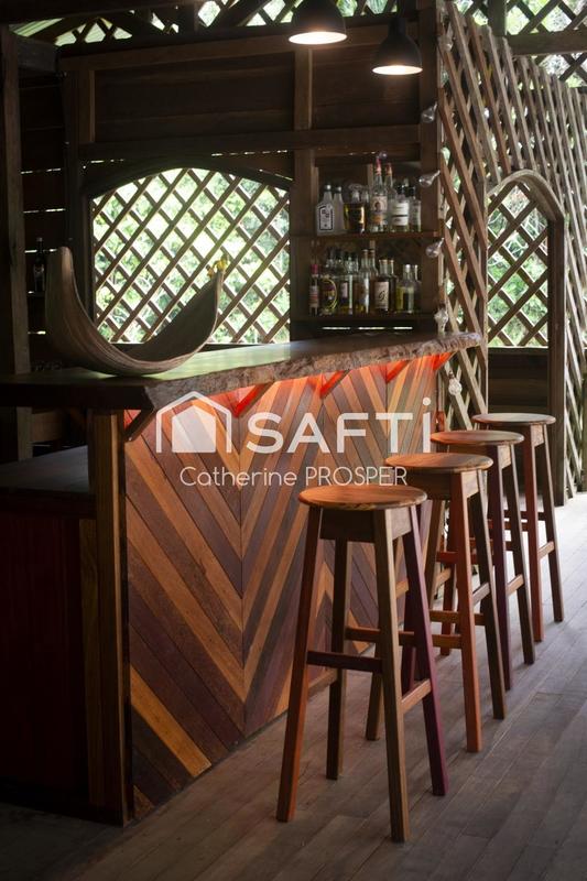 Propriété - 114 m² - 4 pièces