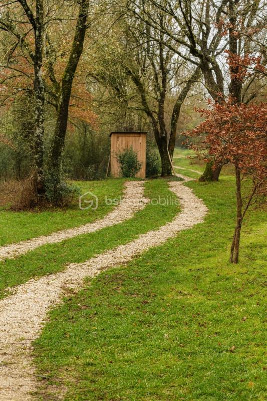 Terrain de loisirs - 10 885 m²