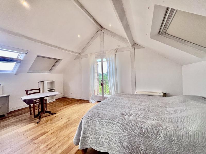 Appartement - 197 m² - 6 pièces