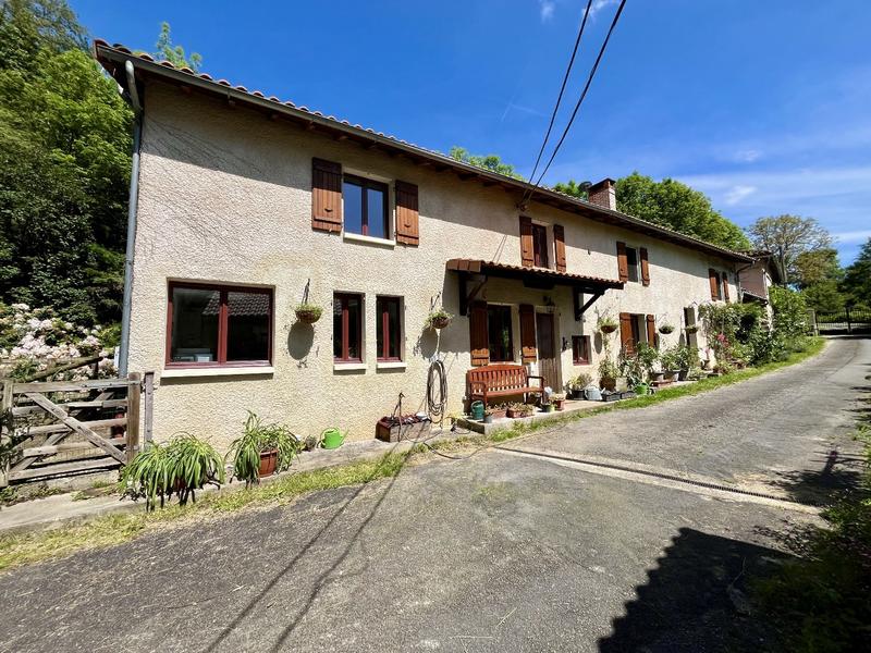 Maison - 261 m² - 7 pièces