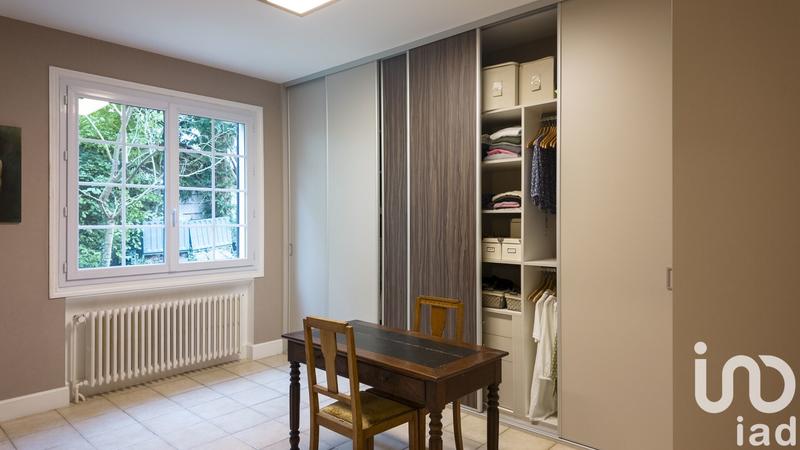 Maison - 268 m² - 10 pièces