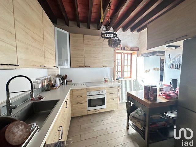 Maison - 280 m² - 7 pièces