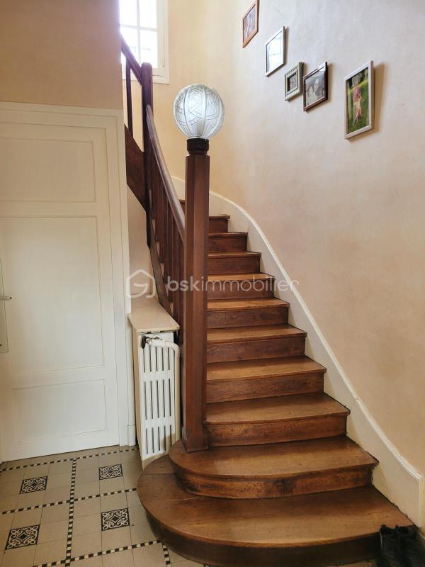 Maison de ville - 182 m² - 9 pièces