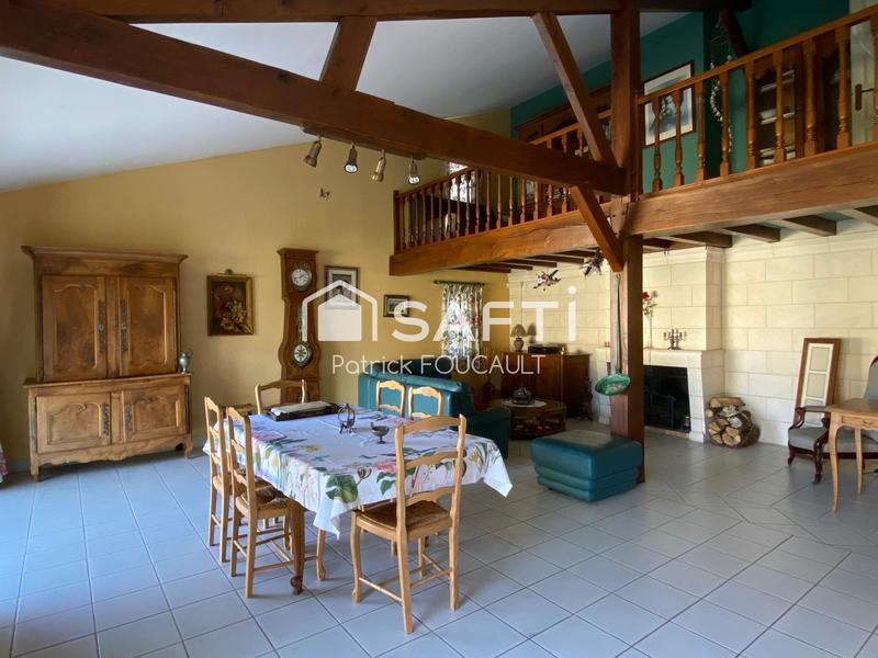 Maison - 240 m² - 7 pièces
