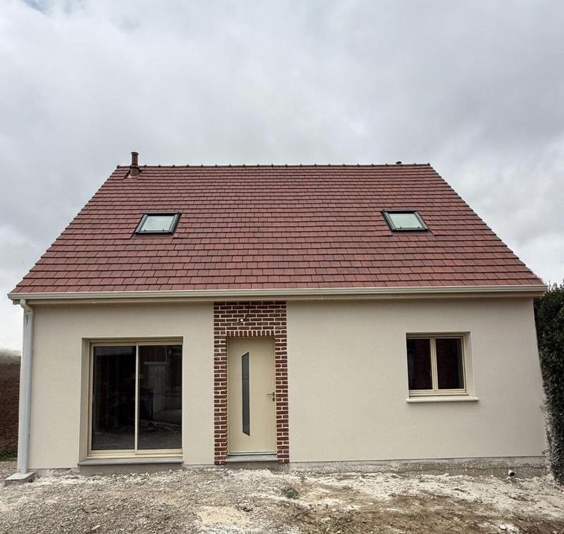 Maison - 95 m² - 4 pièces
