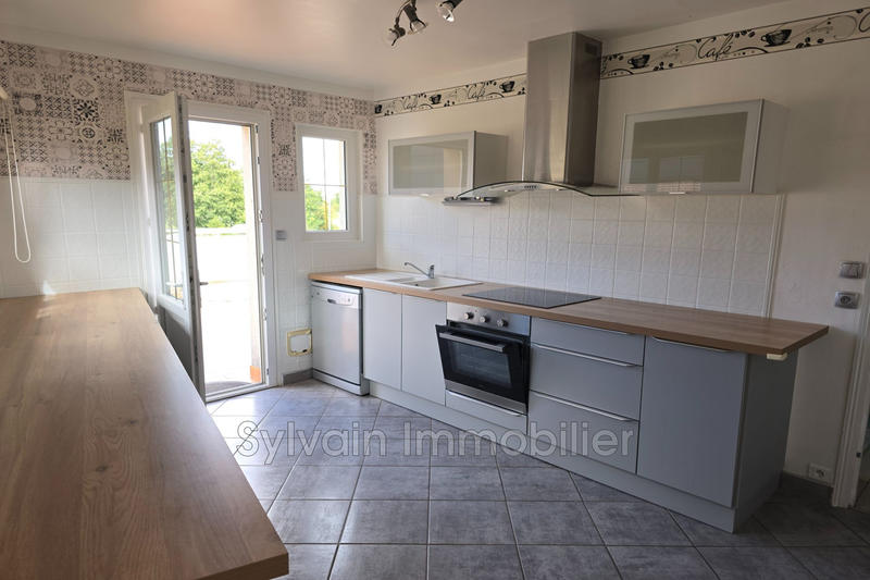 Maison - 103 m² - 4 pièces