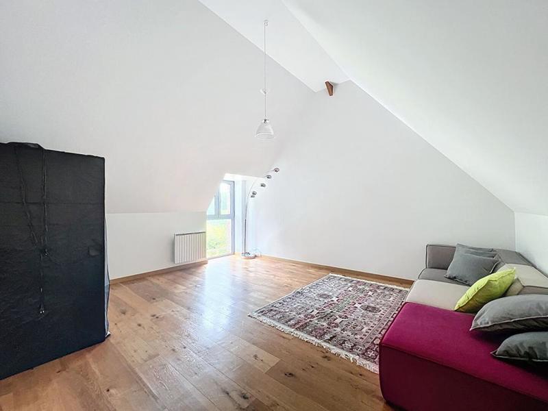 Maison - 331 m² - 7 pièces